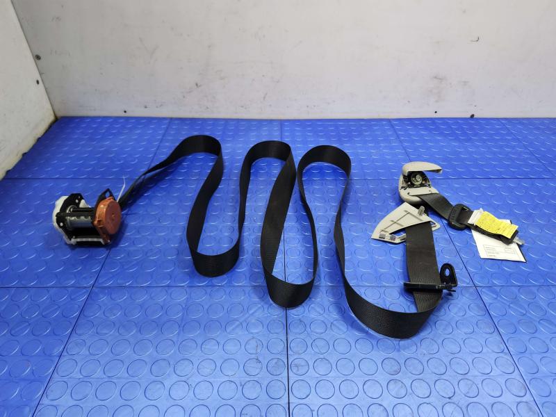 2015 Toyota Prius Rear Seat Belt