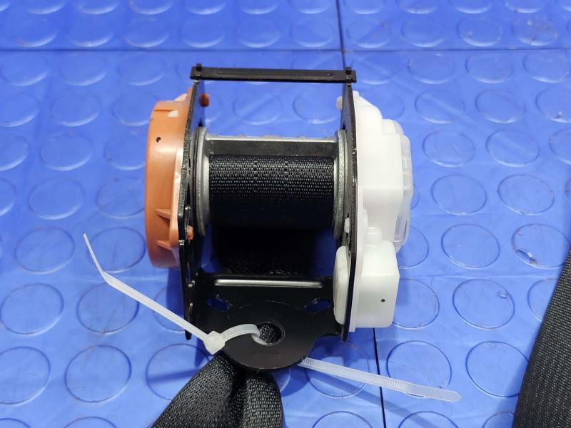 2015 Toyota Prius Rear Seat Belt