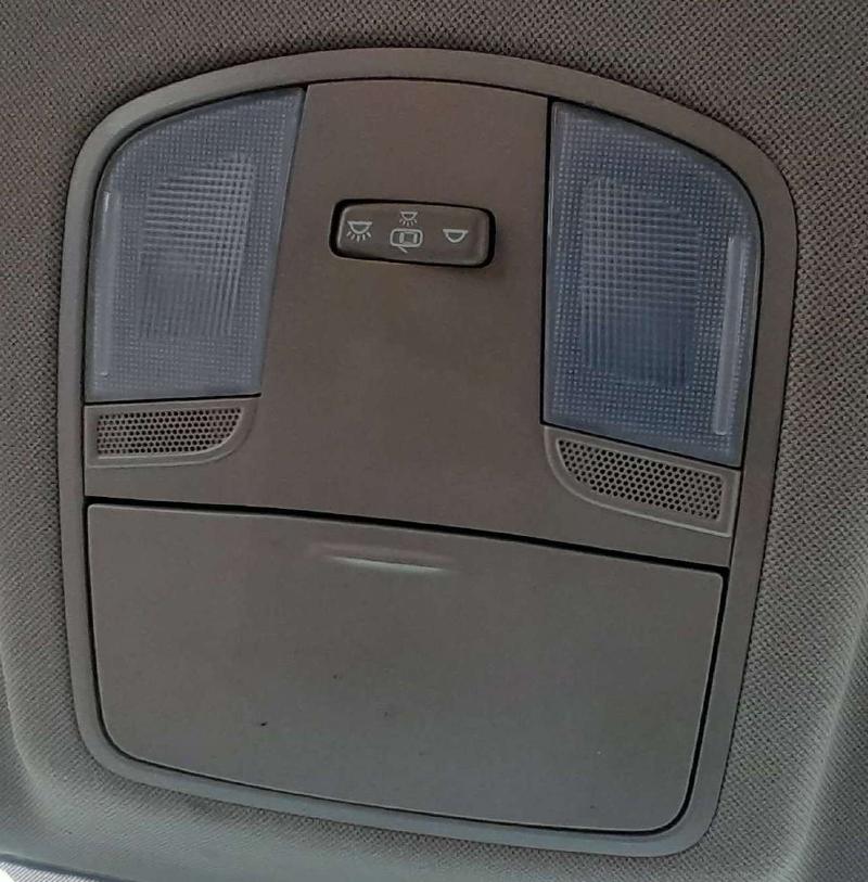 2018 Hyundai Elantra Front Console