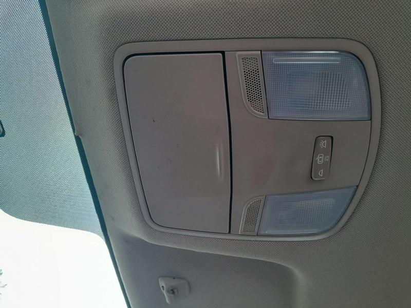 2018 Hyundai Elantra Front Console