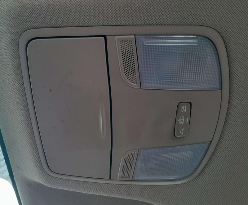 2018 Hyundai Elantra Front Console