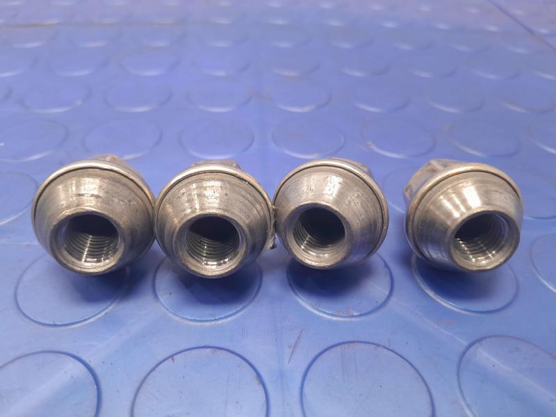 2021 Ford EcoSport Lug Nuts