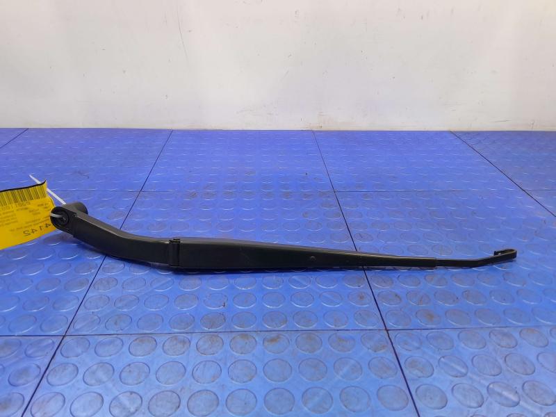 2020 Nissan Kicks Wiper Arm