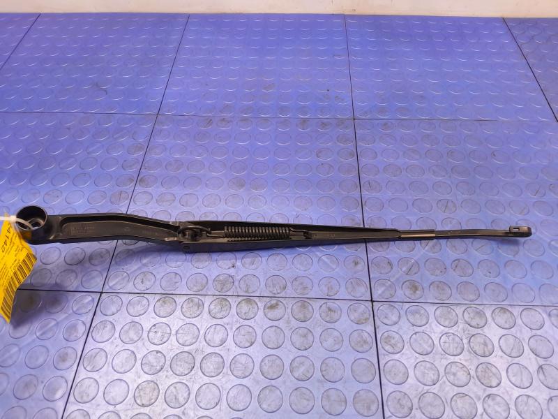 2020 Nissan Kicks Wiper Arm