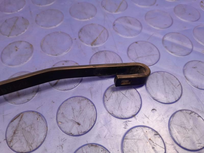 2020 Nissan Kicks Wiper Arm