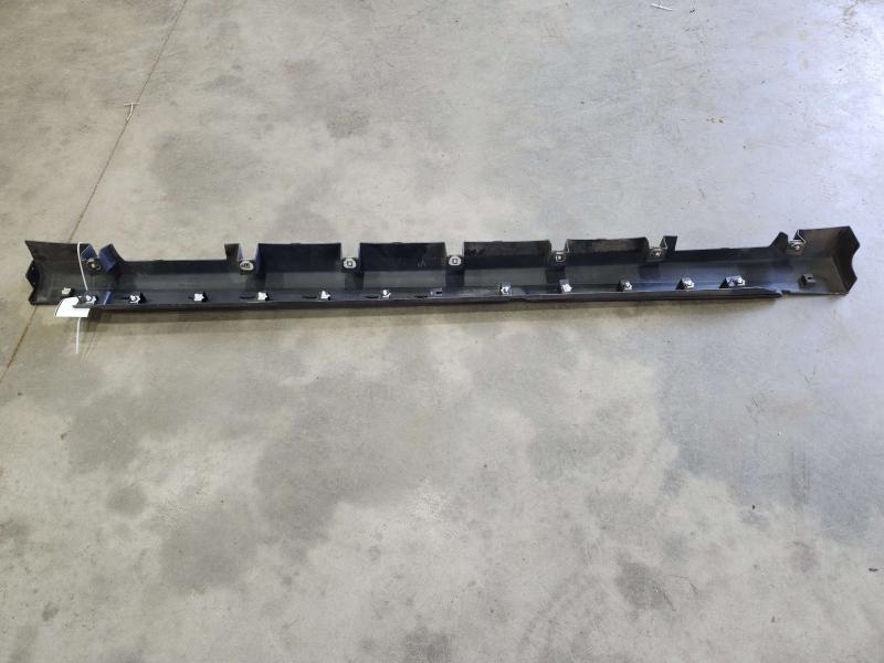 2013 Ford Fusion Rocker Moulding