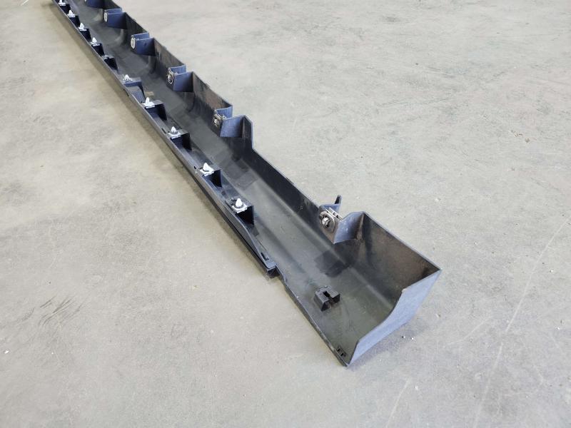 2013 Ford Fusion Rocker Moulding