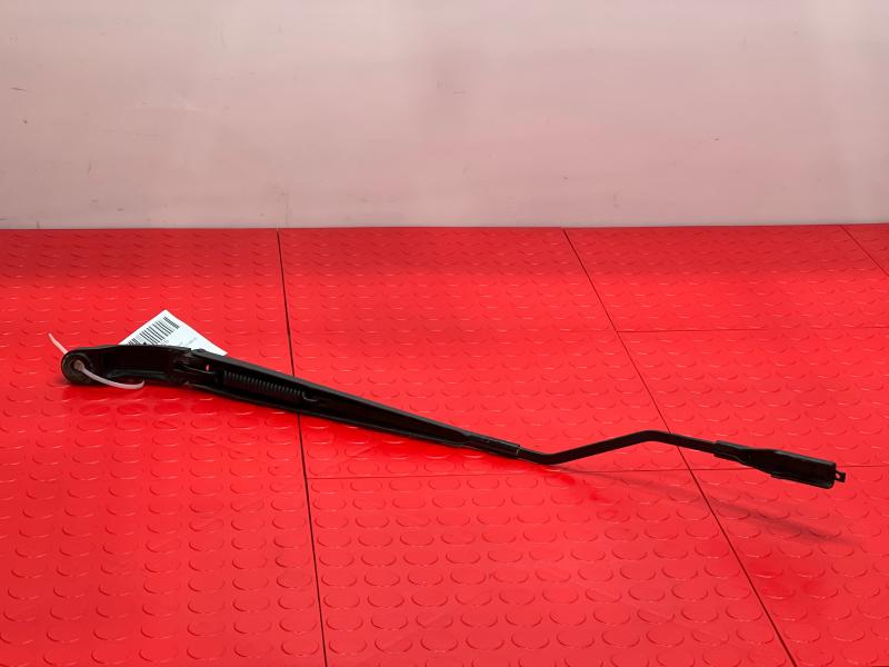 2012 Ford Taurus Wiper Arm
