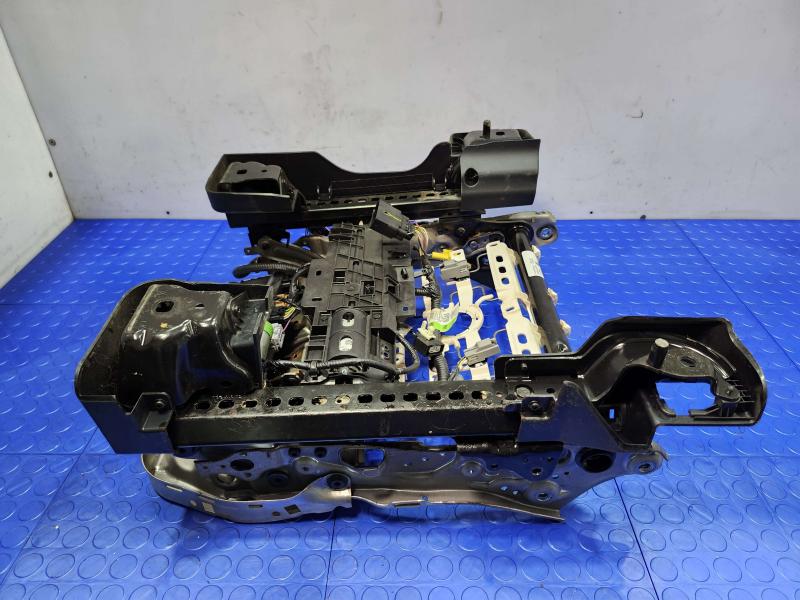 2020 Ford Escape Seat Track