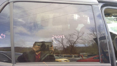 2001-2007 Toyota Sequoia Rear Door Glass RH Passenger Side Gray Tint OEM 681030C02083