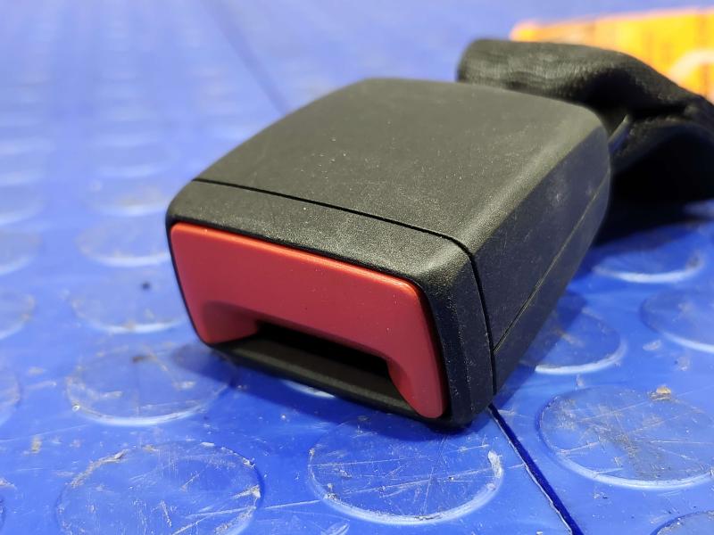 2018 Audi Q7 Rear Seat Belt