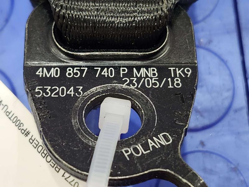 2018 Audi Q7 Rear Seat Belt