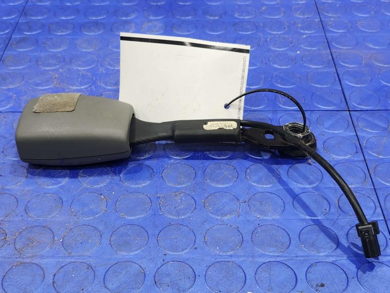 2009 Chevrolet Malibu Front Seat Belt