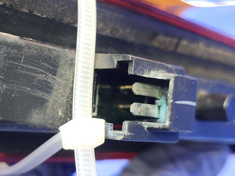 2012 Subaru Legacy 3Rd Brake Light Avoidance Lamp