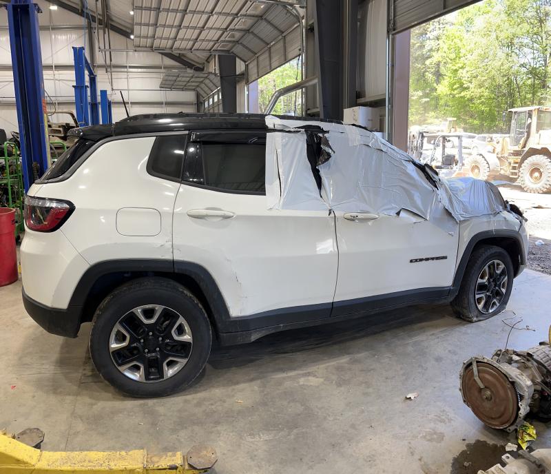 2018 Jeep Compass Front Door Latch