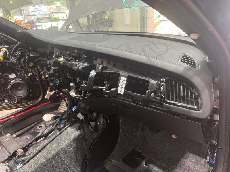 2018-2021 Kia Stinger Dashboard Panel Dash Pad Black Fits 7" Screen Models OEM 84710J5000WK