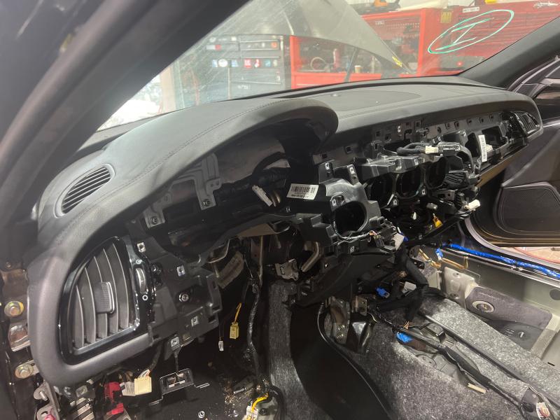 2018-2021 Kia Stinger Dashboard Panel Dash Pad Black Fits 7" Screen Models OEM 84710J5000WK