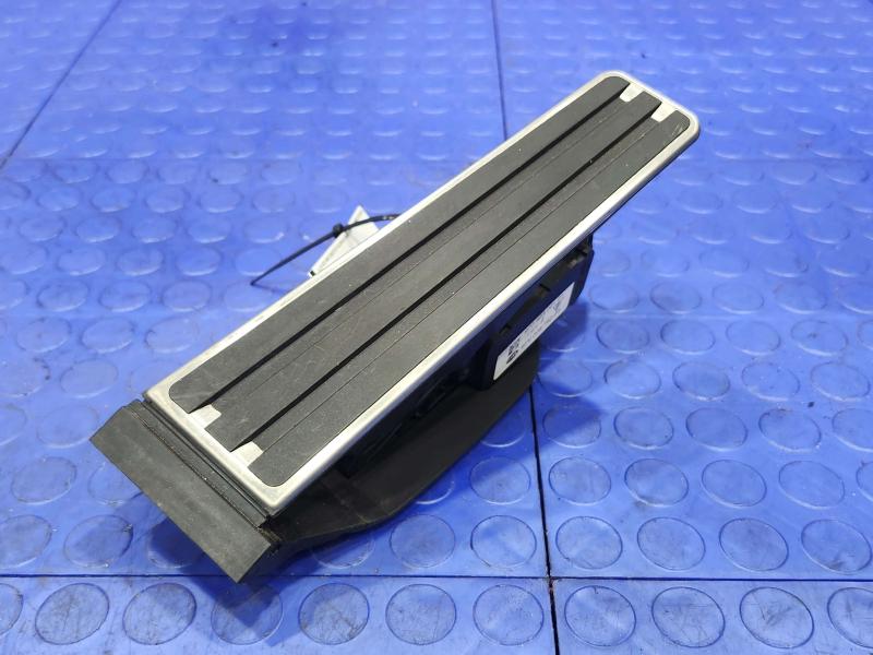 2010-2016 Porsche Panamera 970 Accelerator Pedal Assembly OEM 97042302101
