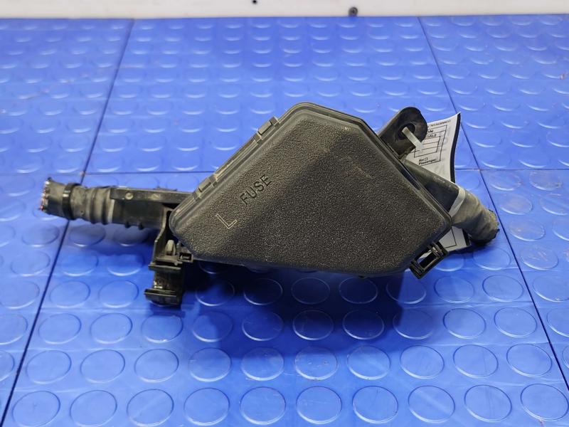 2015 Toyota Prius Engine Fuse Box