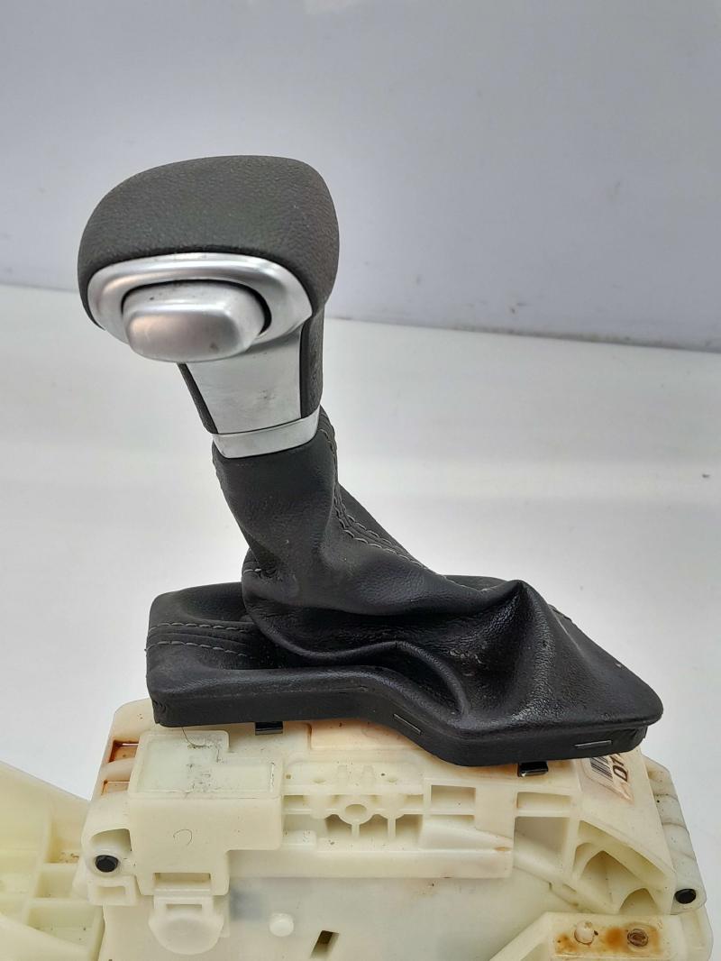 2017 - 2022 Kia Niro Automatic Gear Shifter Assembly OEM 46700G5110