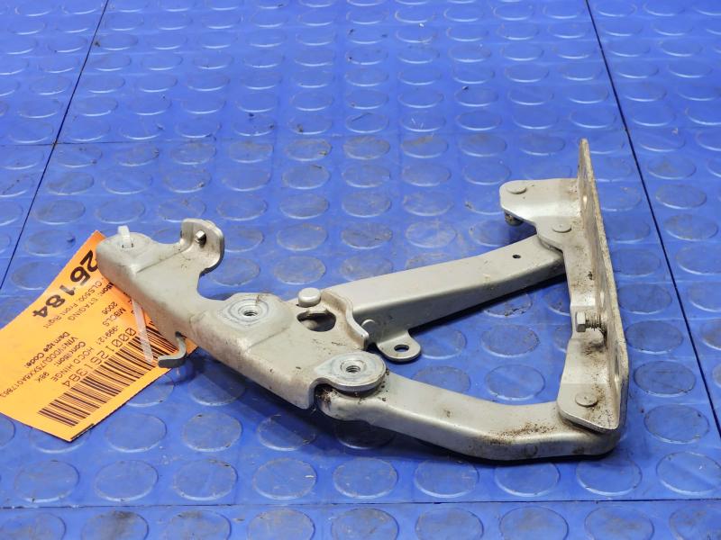 2006 Mercedes CLS-Class Hood Hinge