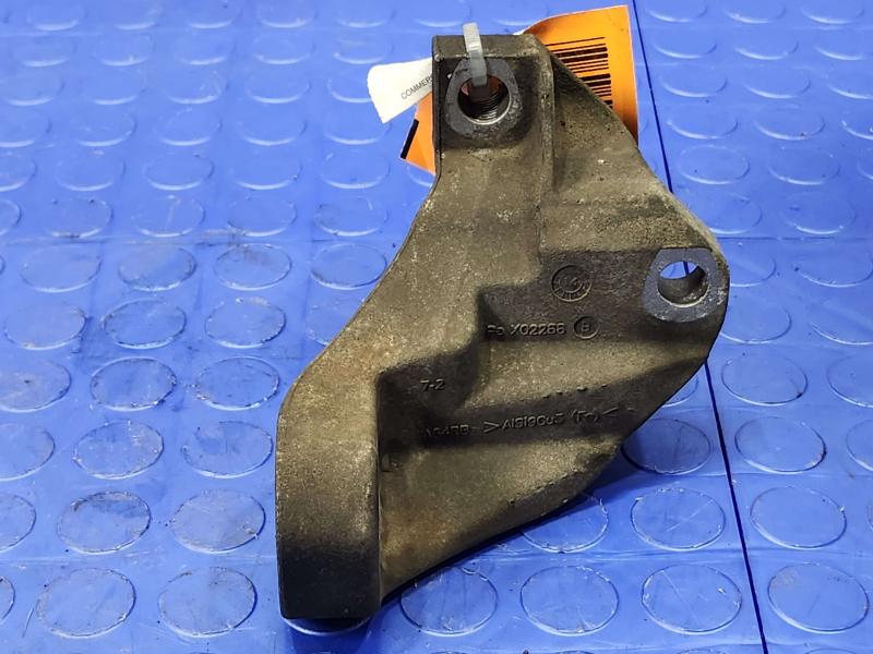 2013-2019 Ford Escape Automatic Tranmission Mount Bracket OEM BV6Z6E042C