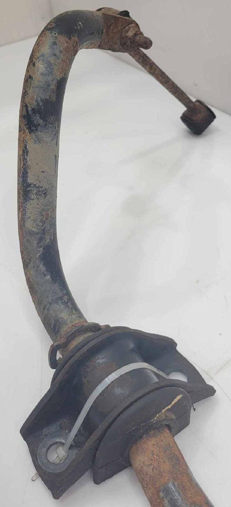 2005 - 2010 Jeep Grand Cherokee Front Stabilizer Bar Swaybar OEM 52089466AD