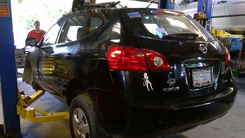 2009 Nissan Rogue Engine Assembly/Motor