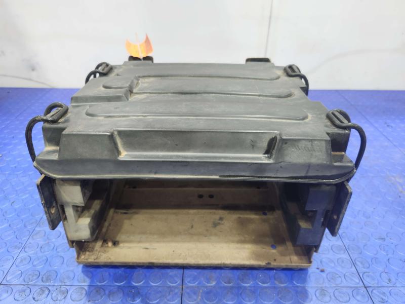 1988-1993 Isuzu NPR 3.9L Diesel OEM Battery Tray Carrier Assembly Genuine