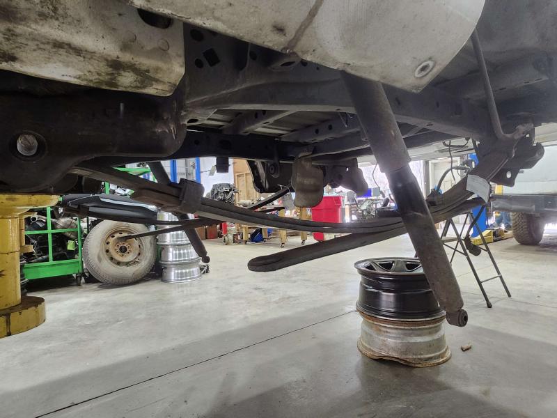 2011 Ford F-150 Leaf Spring Rear