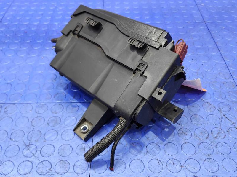 2019 Jaguar F-Pace Engine Fuse Box