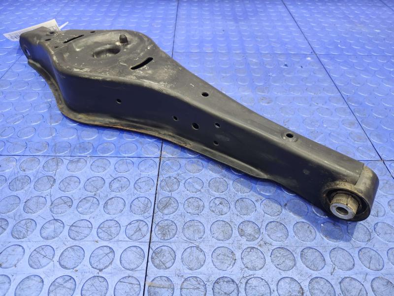2020 Volkswagen Passat Lower Control Arm Rr