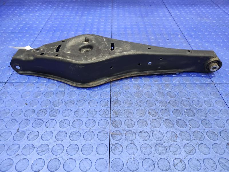 2020 Volkswagen Passat Lower Control Arm Rr
