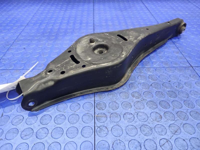 2020 Volkswagen Passat Lower Control Arm Rr