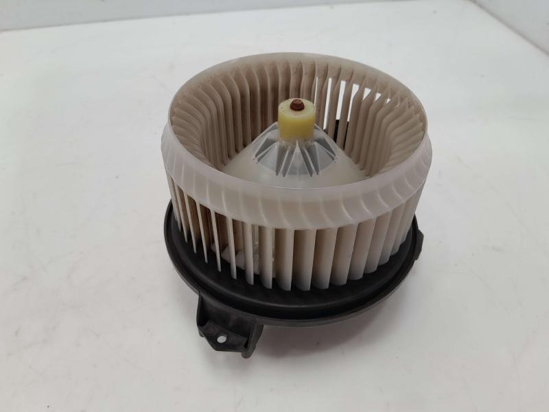 2009 Toyota Corolla Blower Motor