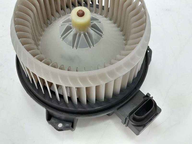 2009 Toyota Corolla Blower Motor