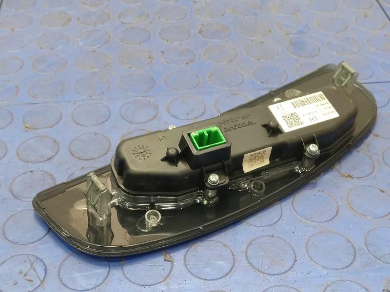 2016-2017 Volvo XC90 HUD Heads Up Display Assembly Genuine OEM 39828069