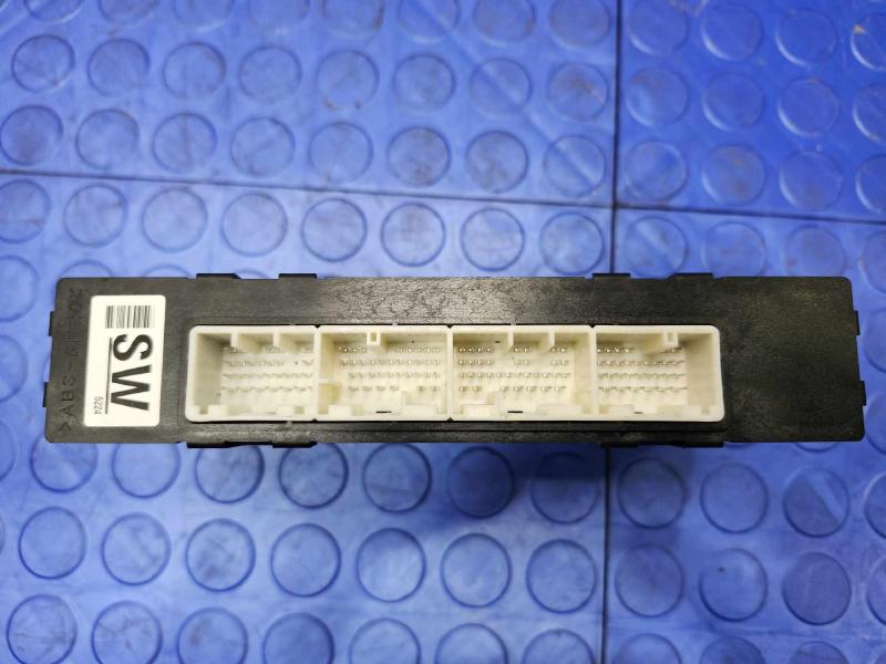 2015 Subaru Forester Integrated Control Multifucntion Module OEM 88281SG820