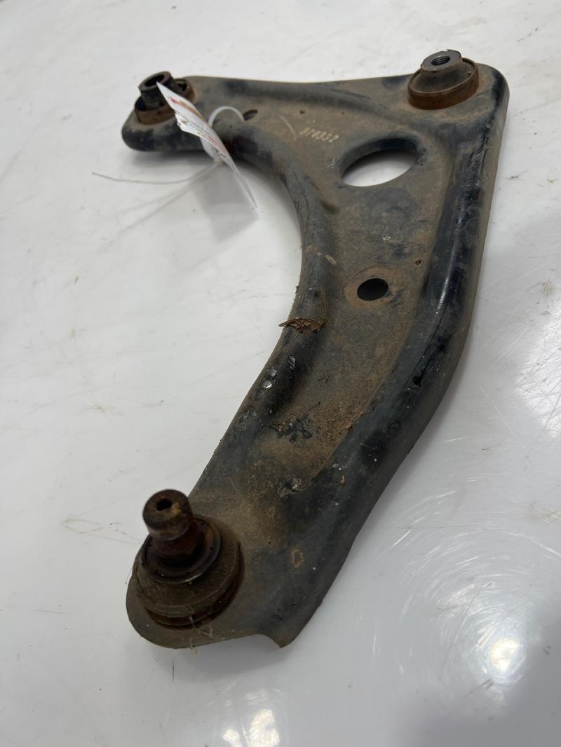 2014 - 2019 Nissan Versa Front Lower Control Arm RH Passenger Side OEM 545009KS1D