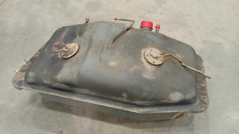 1985 Toyota Hilux Fuel Tank Assembly