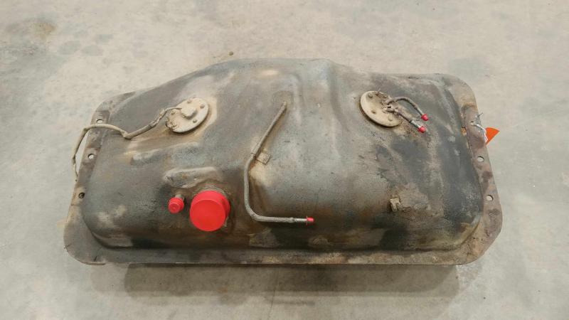 1985 Toyota Hilux Fuel Tank Assembly