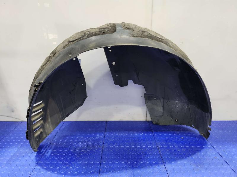 2013 Chrysler 300 Inner Fender Liner