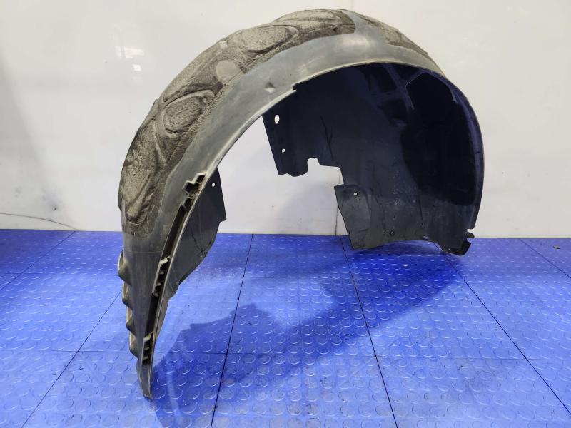 2013 Chrysler 300 Inner Fender Liner