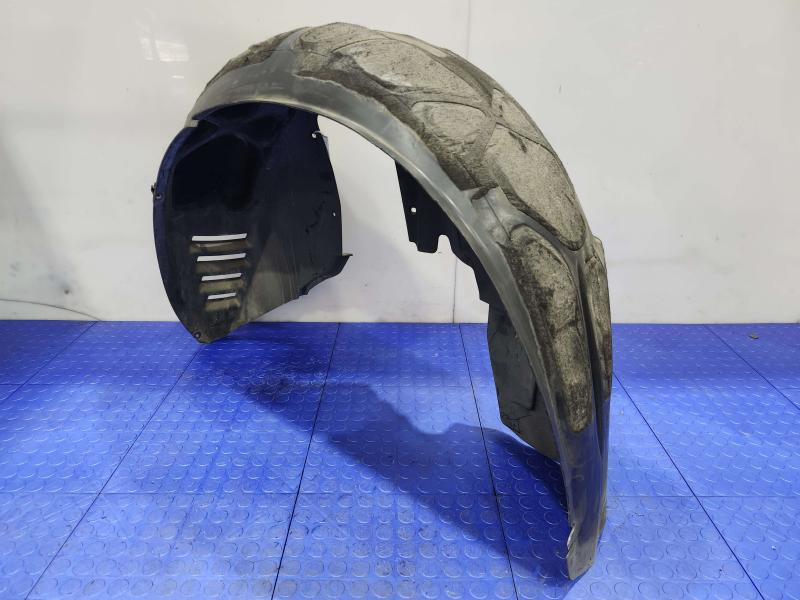 2013 Chrysler 300 Inner Fender Liner