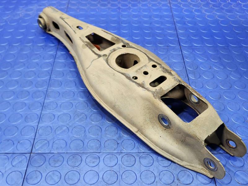 2019 GMC Terrain Lower Control Arm Rr
