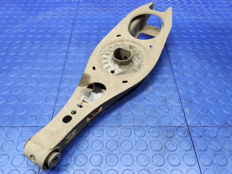 2019 GMC Terrain Lower Control Arm Rr