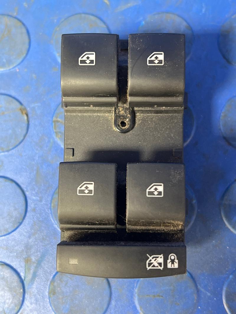 2012 Buick LaCrosse Door Switch Front