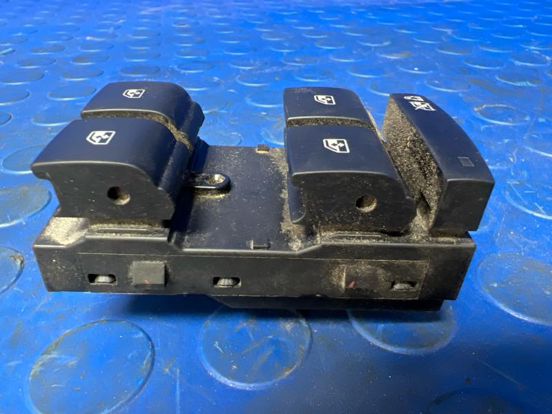 2012 Buick LaCrosse Door Switch Front