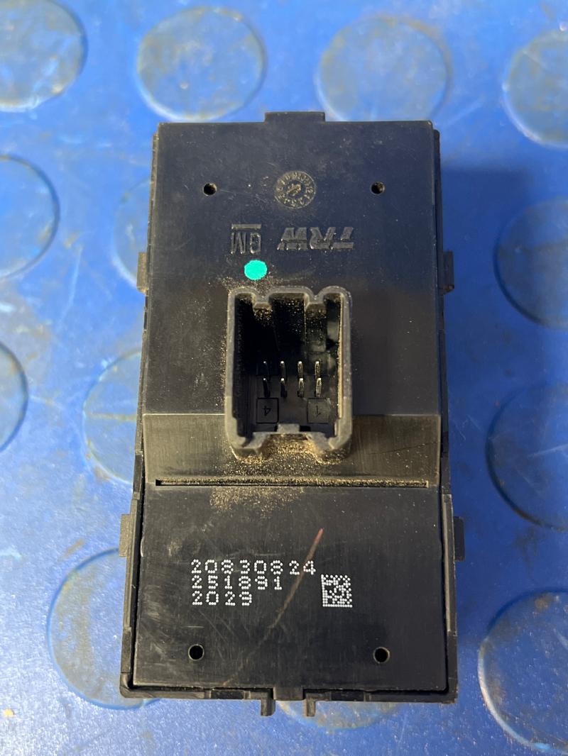 2012 Buick LaCrosse Door Switch Front