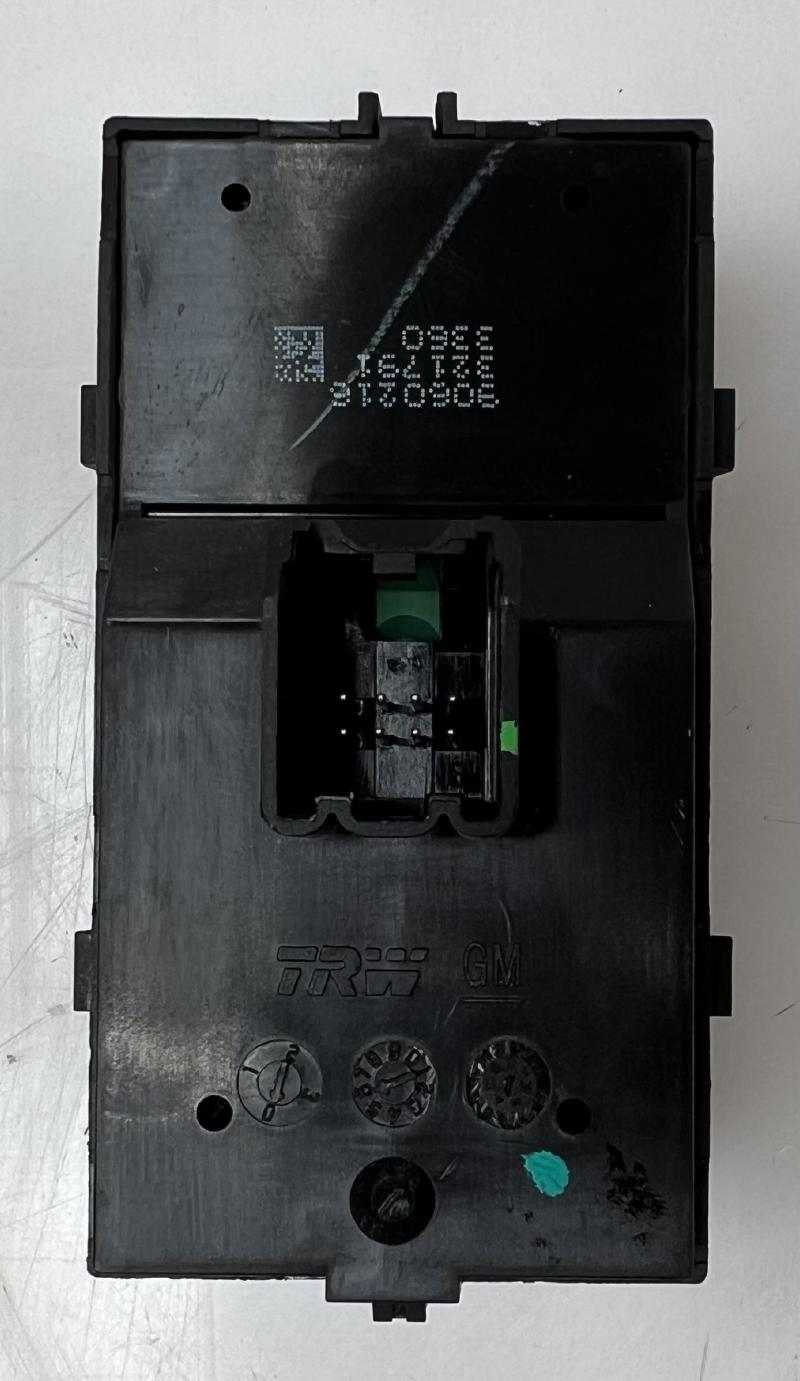 2014 Buick LaCrosse Door Switch Front